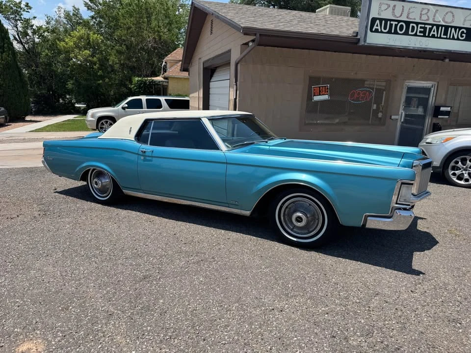 1969 Lincoln Continental Mark III - Image 2 of 3