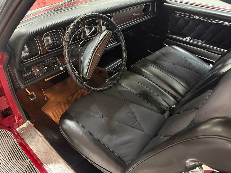 1969 Lincoln Continental Mark III - Image 11 of 20