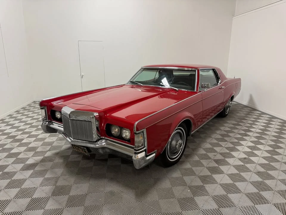 1969 Lincoln Continental Mark III - Image 2 of 20