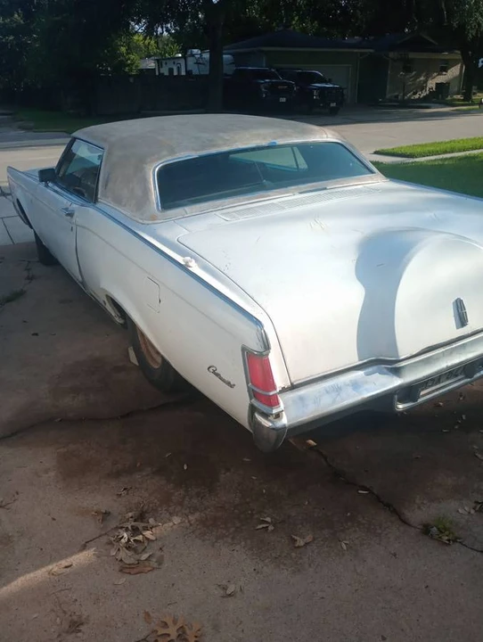 1969 Lincoln Continental 4th Gen - Image 2 of 18