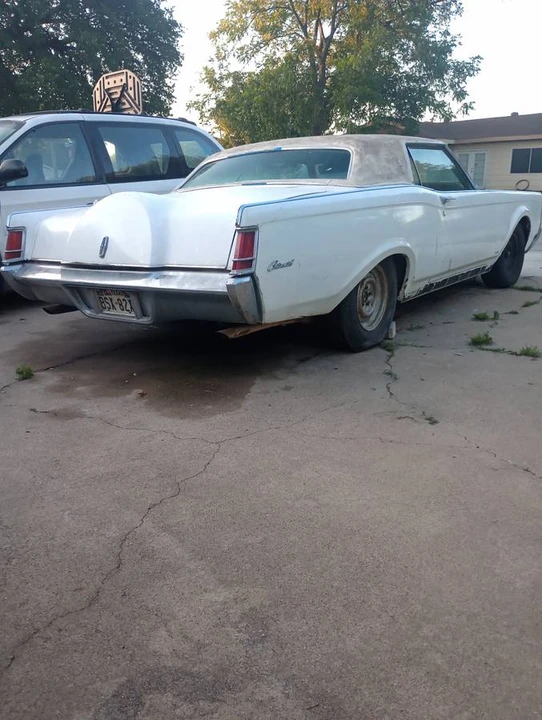 1969 Lincoln Continental 4th Gen - Image 9 of 18