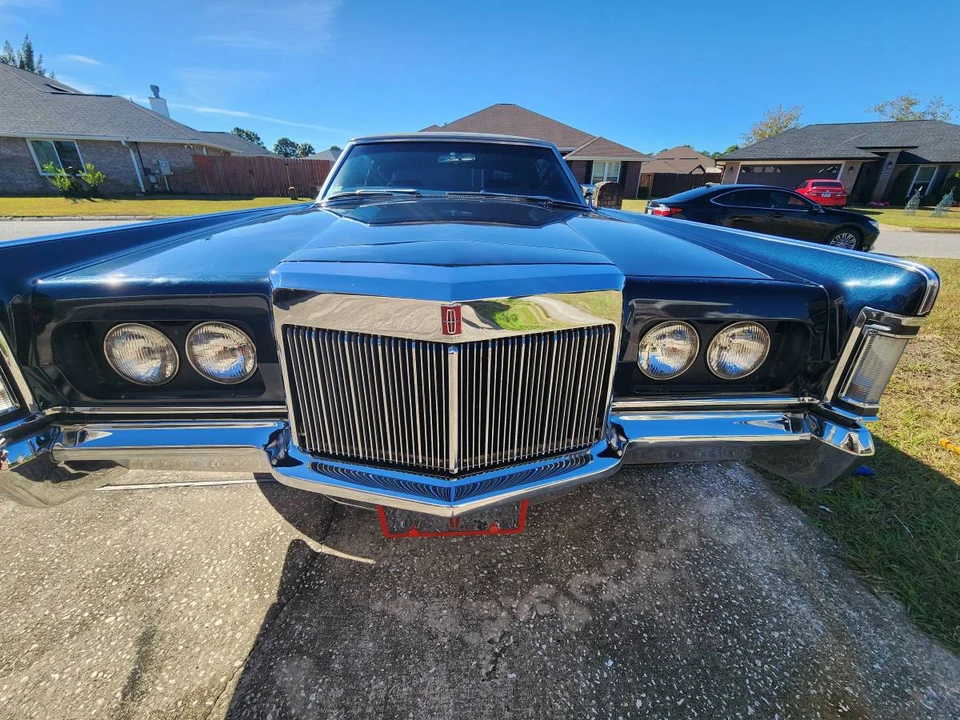 1969 Lincoln Continental Mark III - Image 3 of 24