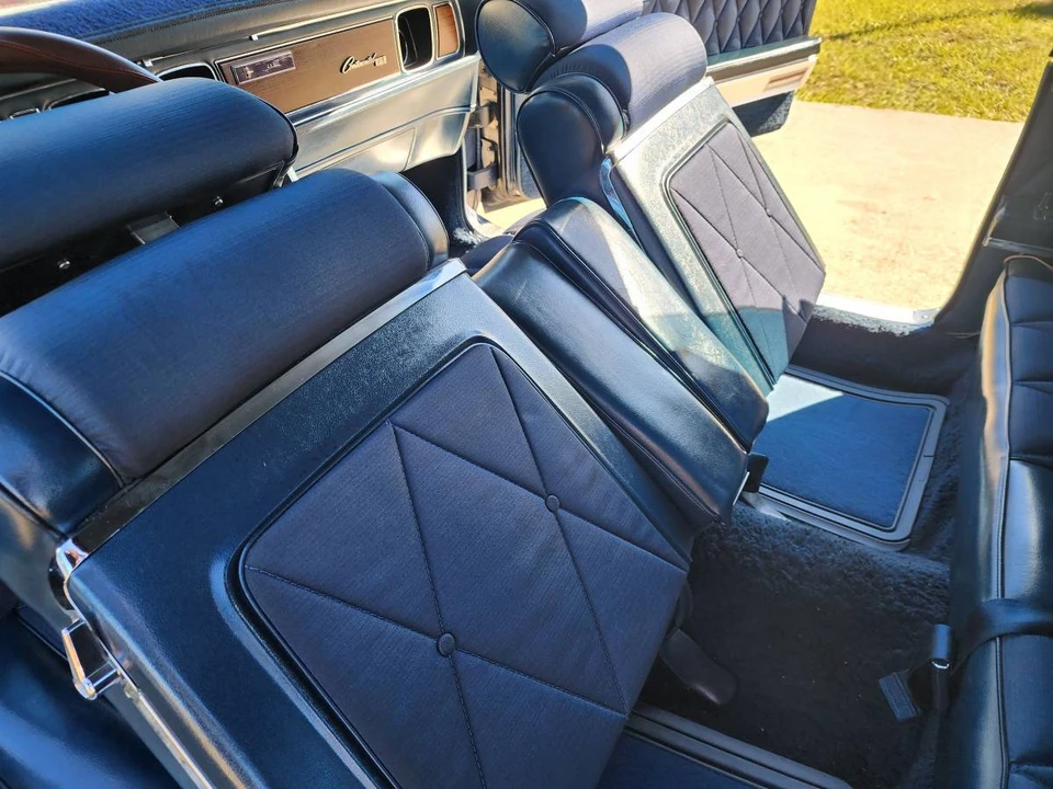 1969 Lincoln Continental Mark III - Image 15 of 24