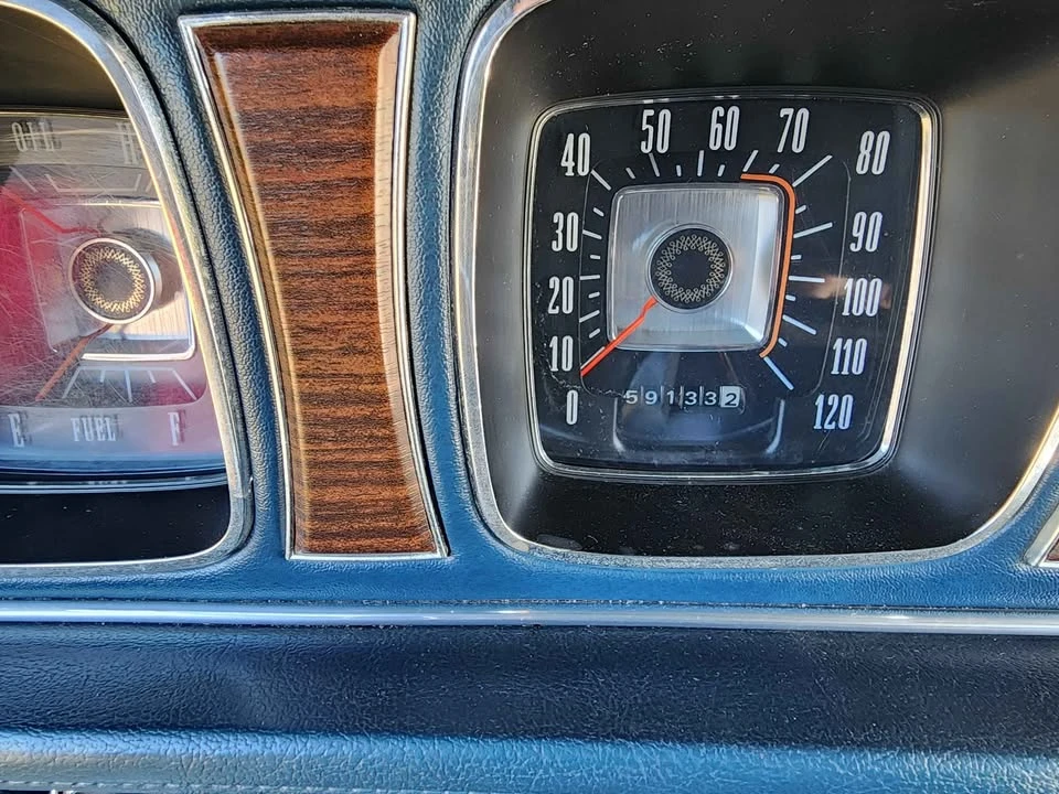 1969 Lincoln Continental Mark III - Image 8 of 10