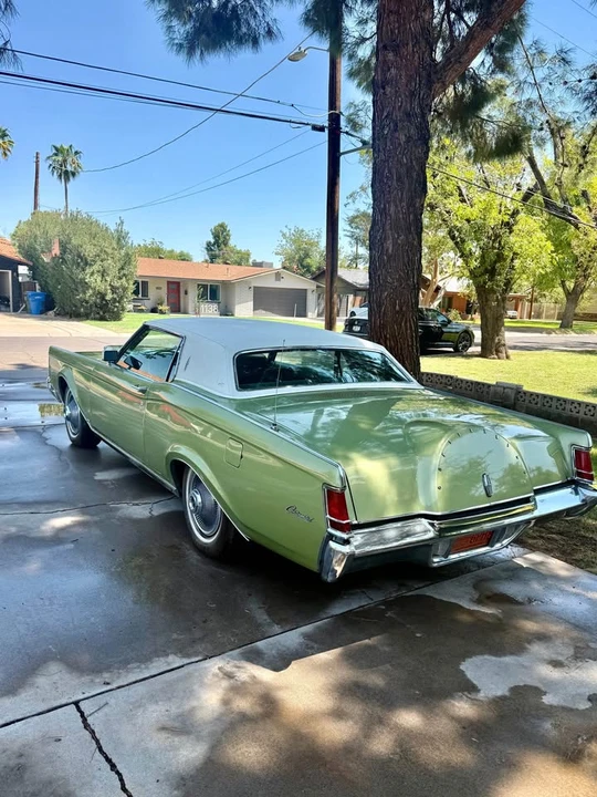 1969 Lincoln Continental Mark III - Image 2 of 9