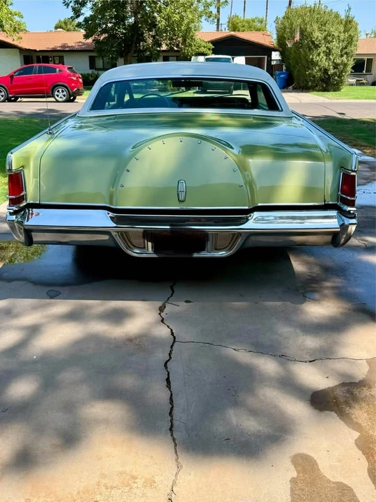 1969 Lincoln Continental Mark III - Image 8 of 9