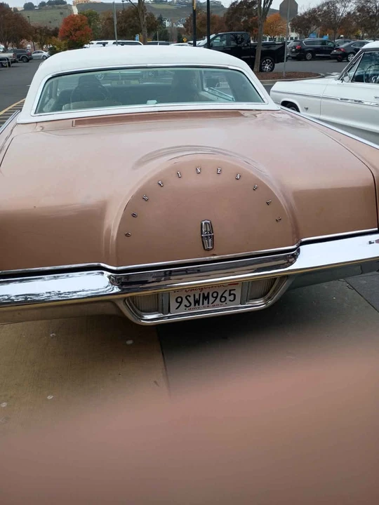 1969 Lincoln Continental 4th Gen - Image 13 of 20