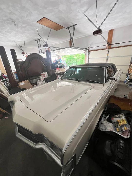 1969 Lincoln Continental 4th Gen - Image 2 of 10