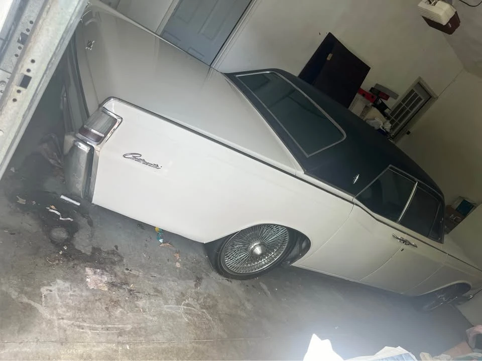 1969 Lincoln Continental 4th Gen - Image 4 of 10