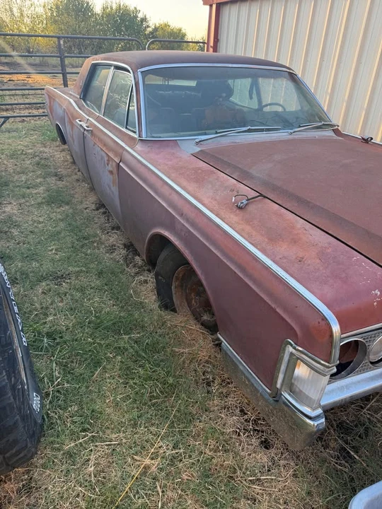 1969 Lincoln Continental 4th Gen - Image 3 of 5
