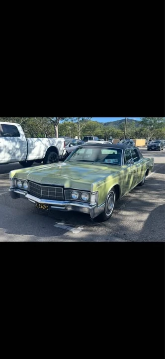 1969 Lincoln Continental 4th Gen - Image 2 of 13