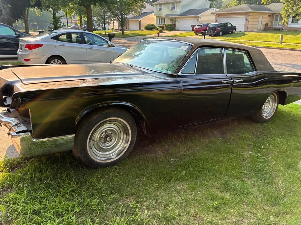 1969 Lincoln Continental 4th Gen - Image 3 of 8