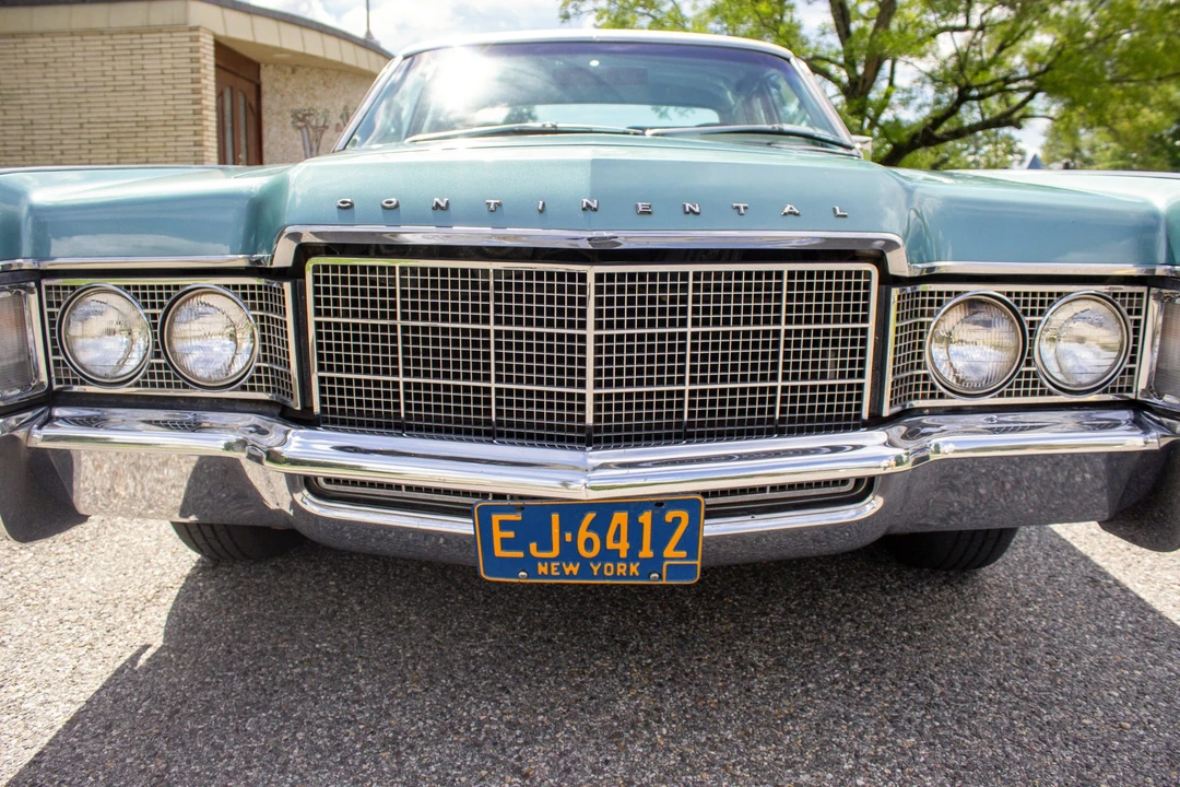 1969 Lincoln Continental 4th Gen - Image 12 of 31