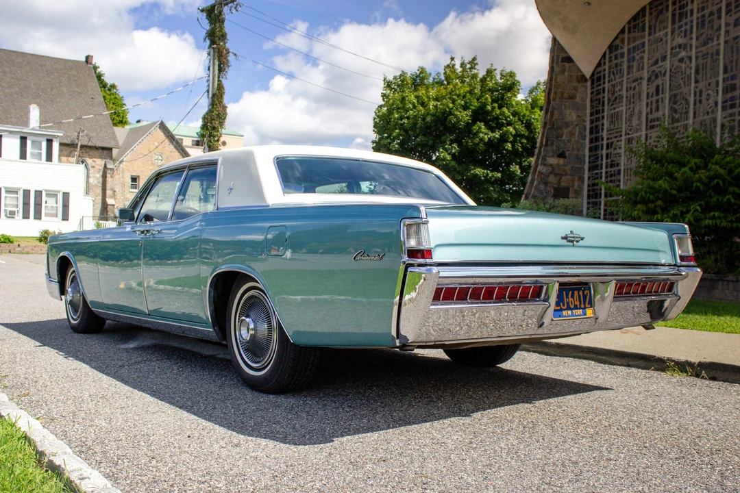 1969 Lincoln Continental 4th Gen - Image 4 of 31