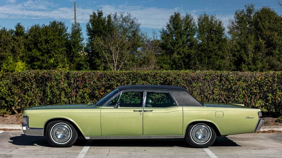 1969 Lincoln Continental 4th Gen - Image 2 of 22