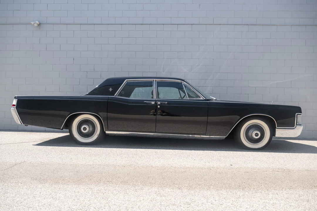 1969 Lincoln Continental 4th Gen - Image 7 of 31