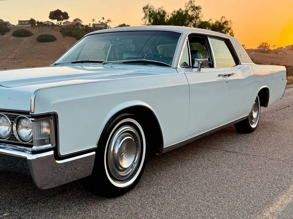 1969 Lincoln Continental 4th Gen - Image 2 of 24