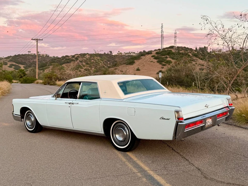 1969 Lincoln Continental 4th Gen - Image 5 of 24