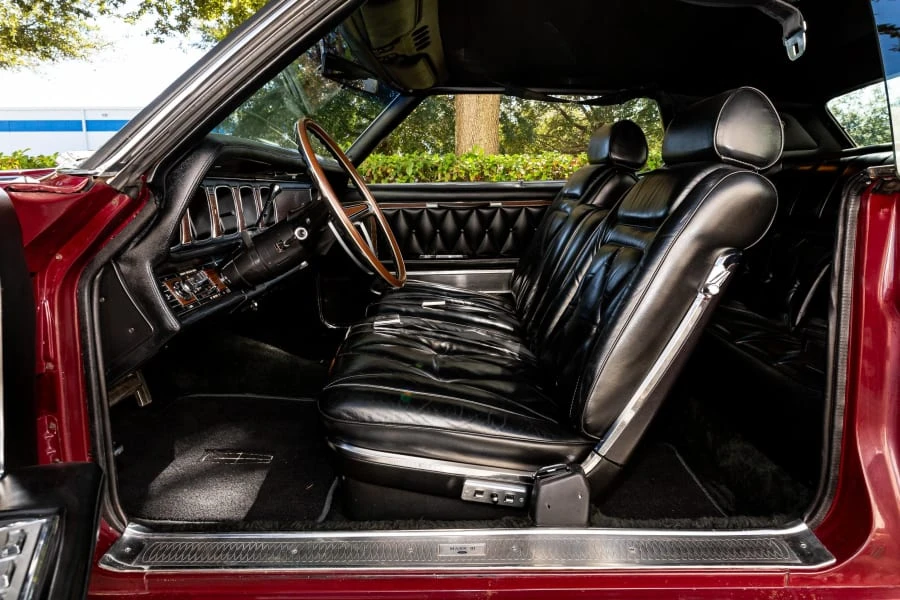 1969 Lincoln Continental Mark III - Image 4 of 13