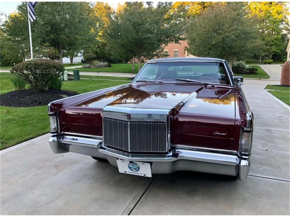 1969 Lincoln Continental Mark III - Image 6 of 10