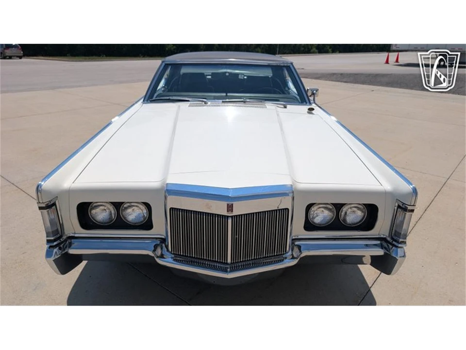 1969 Lincoln Continental Mark III - Image 23 of 31