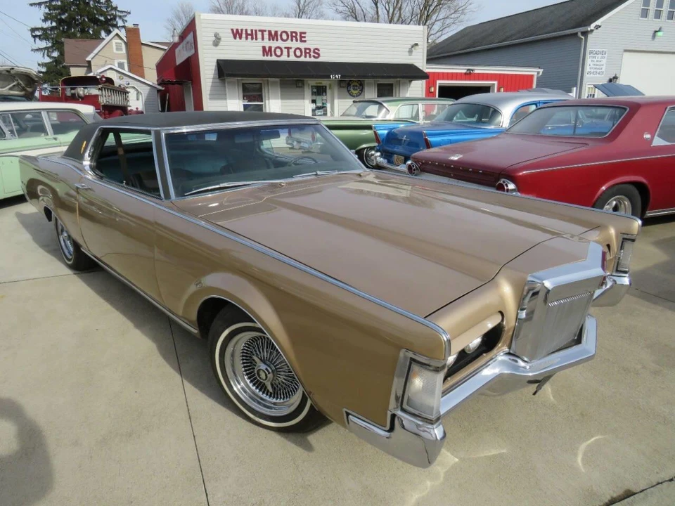 1969 Lincoln Continental Mark III - Image 3 of 7