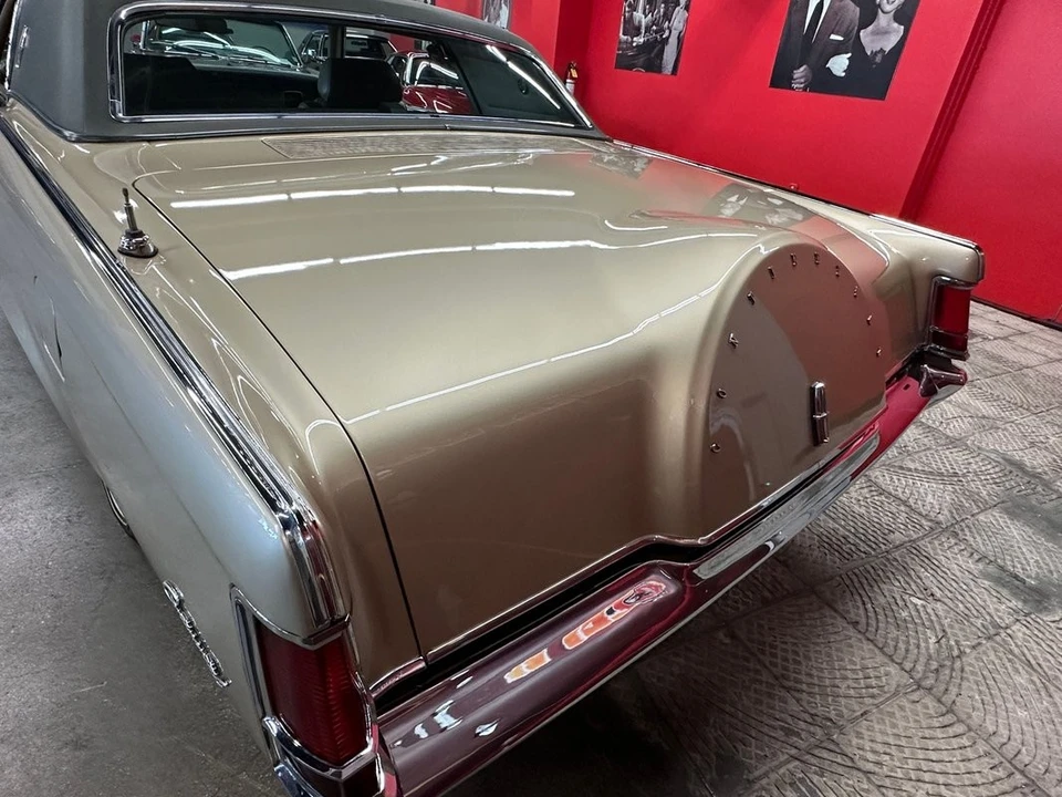 1969 Lincoln Continental Mark III - Image 20 of 31
