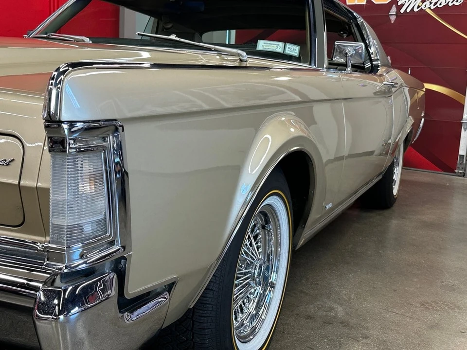 1969 Lincoln Continental Mark III - Image 26 of 31