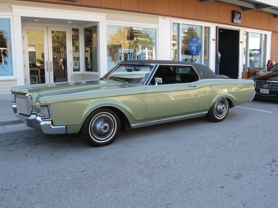 1969 Lincoln Continental Mark III - Image 2 of 5