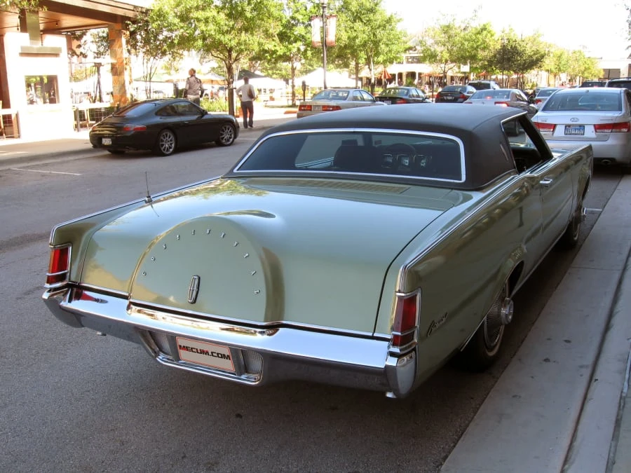 1969 Lincoln Continental Mark III - Image 3 of 5