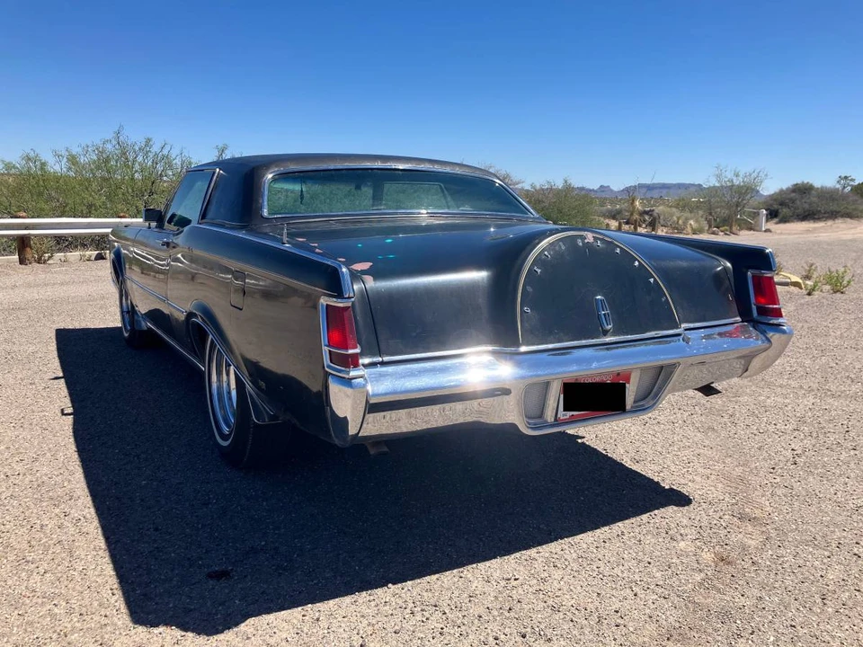1969 Lincoln Continental Mark III - Image 5 of 24