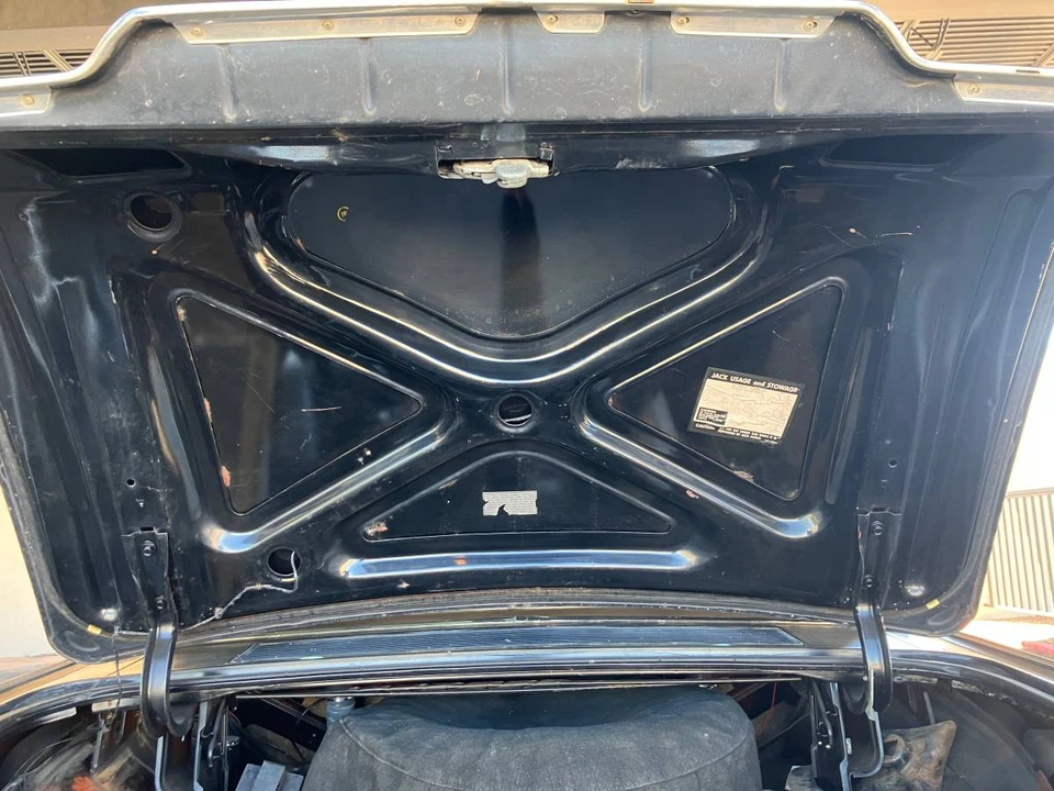 1969 Lincoln Continental Mark III - Image 21 of 24