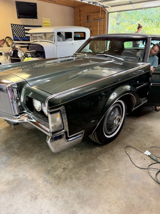 1969 Lincoln Continental Mark III - Image 12 of 21