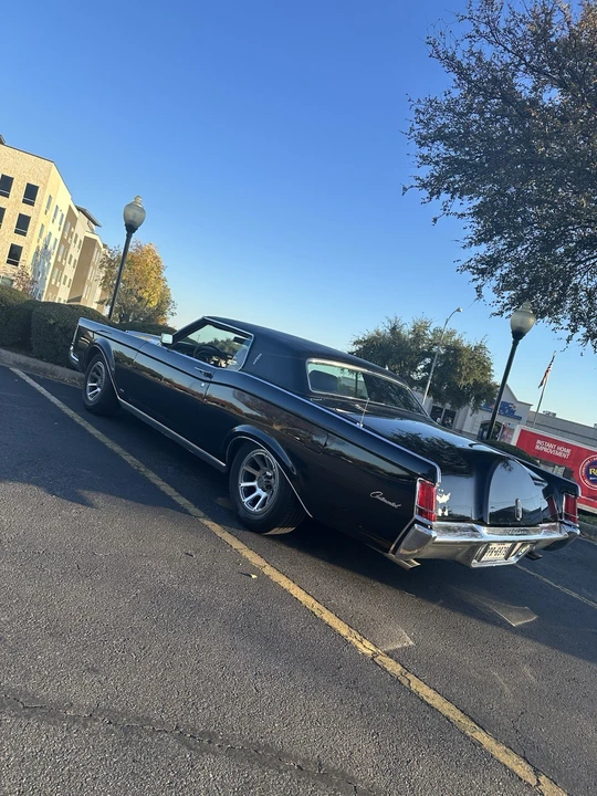 1969 Lincoln Continental Mark III - Image 3 of 21
