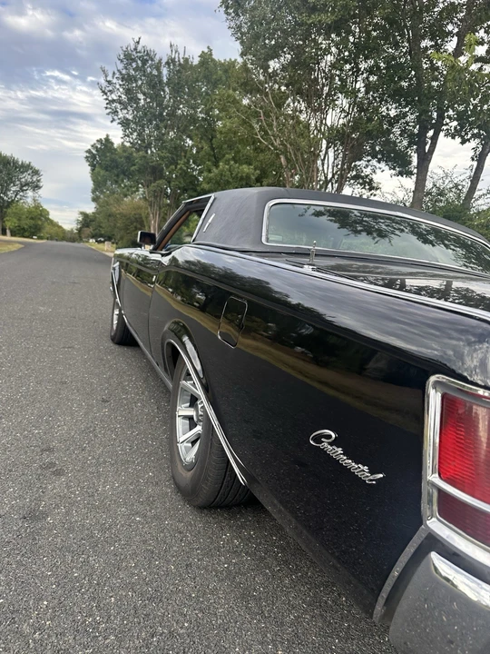 1969 Lincoln Continental Mark III - Image 14 of 21