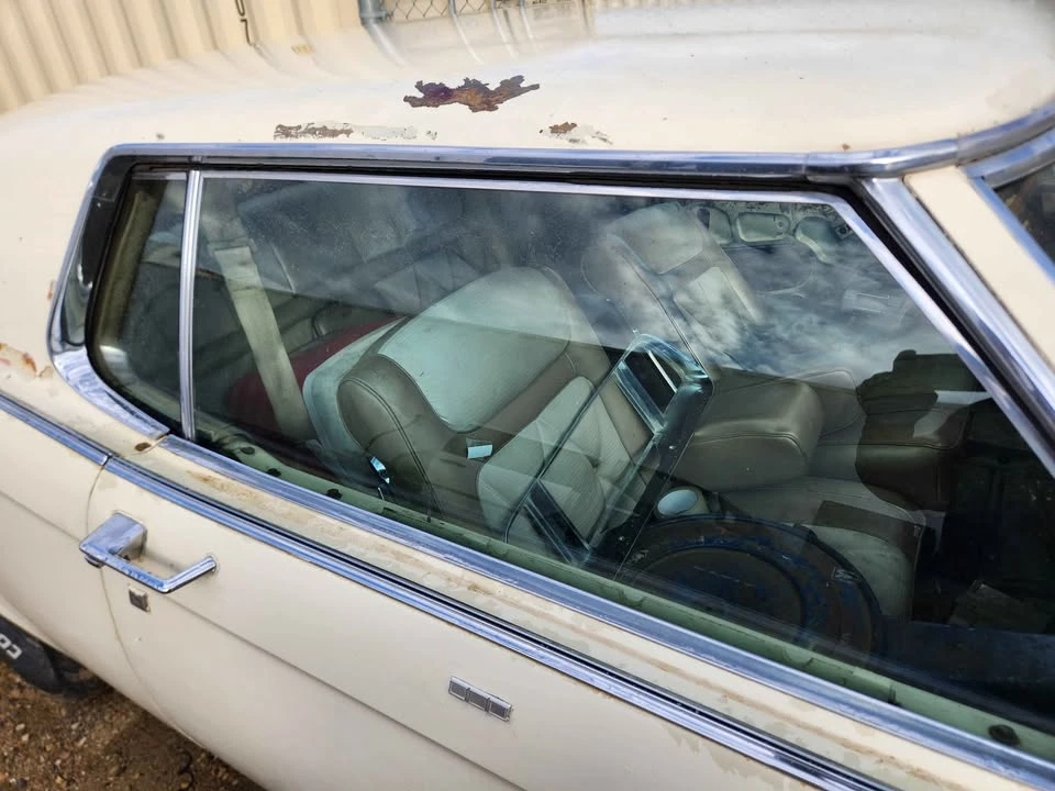1969 Lincoln Continental Mark III - Image 8 of 17