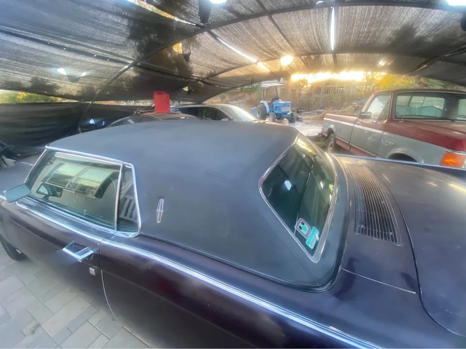 1969 Lincoln Continental Mark III - Image 2 of 9