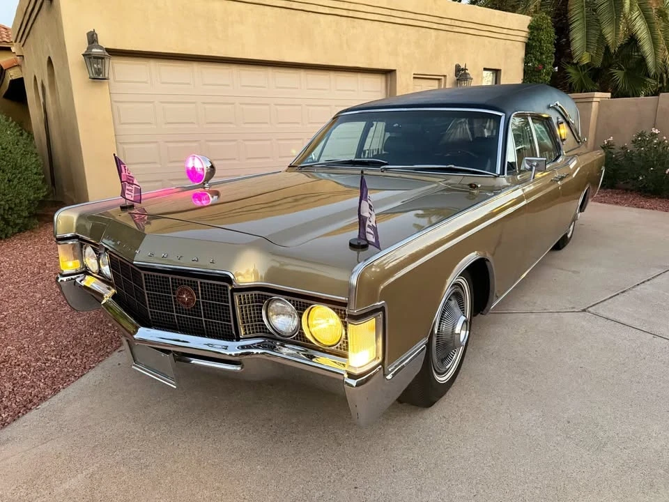 1969 Lincoln Continental 4th Gen - Image 3 of 12