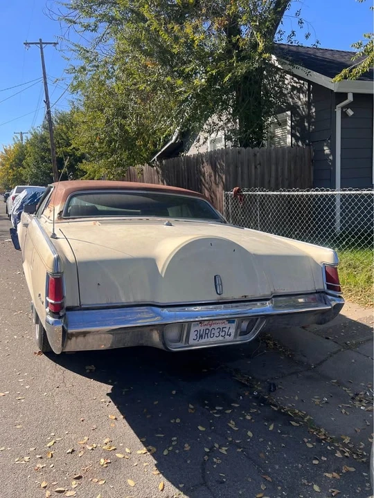 1969 Lincoln Continental Mark III - Image 4 of 11