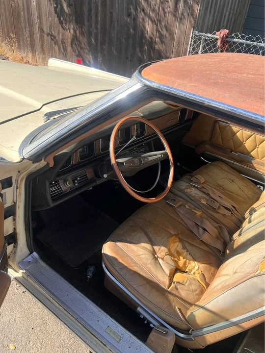 1969 Lincoln Continental Mark III - Image 8 of 11