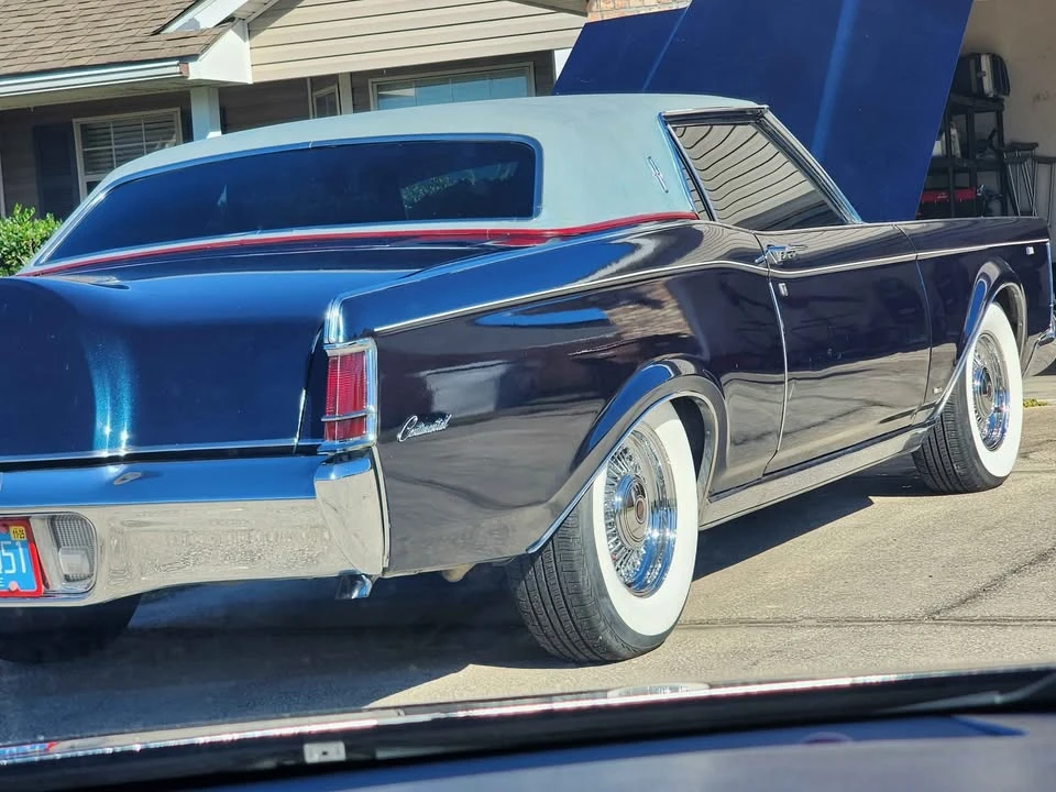 1969 Lincoln Continental Mark III - Image 4 of 16