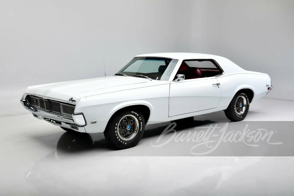 1969 Mercury Cougar 1st Gen - Image 10 of 31