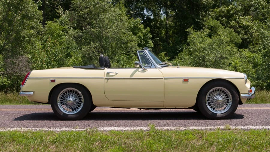1969 MG MGC - Image 2 of 9