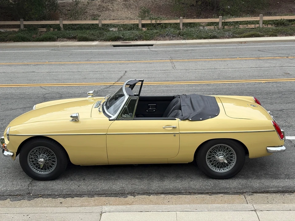 1969 MG MGB Roadster - Image 2 of 21
