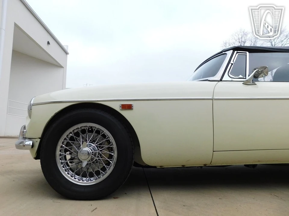 1969 MG MGC - Image 10 of 12