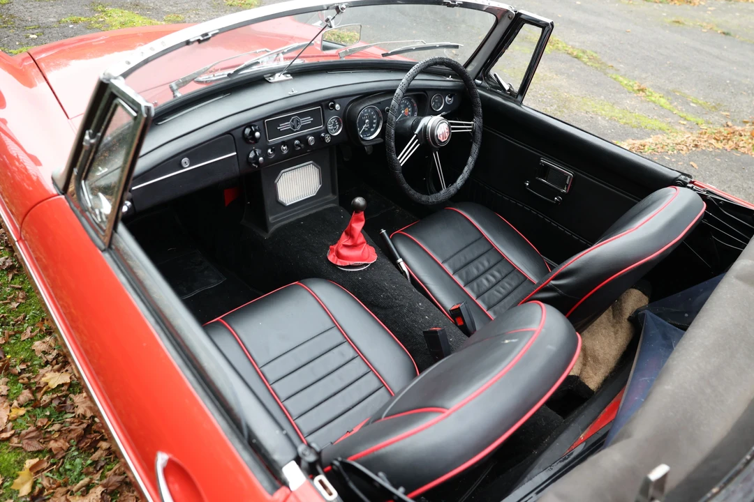 1969 MG MGB Roadster - Image 13 of 14