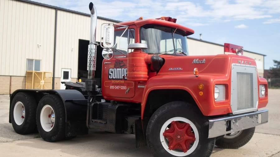 1969 Mack - Image 10 of 31