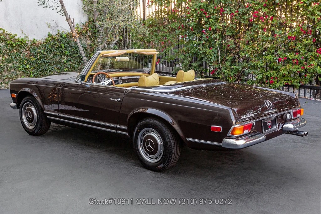 1969 Mercedes-Benz W110 - Image 7 of 12
