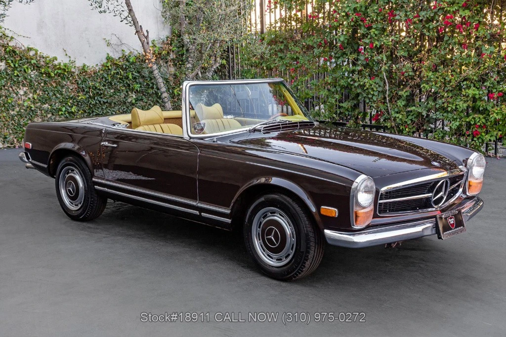 1969 Mercedes-Benz W110 - Image 3 of 12