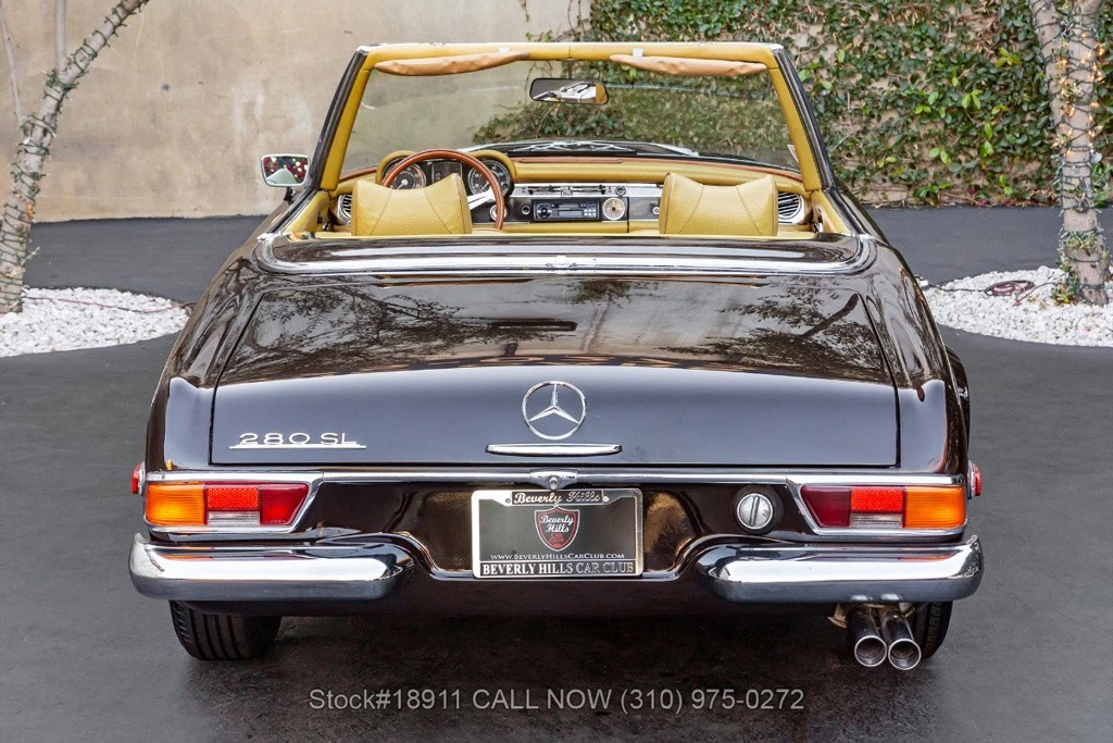 1969 Mercedes-Benz W110 - Image 6 of 12
